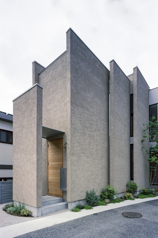 Дом в Окамото / FujiwaraMuro Architects - Экстерьерная фотография, фасад