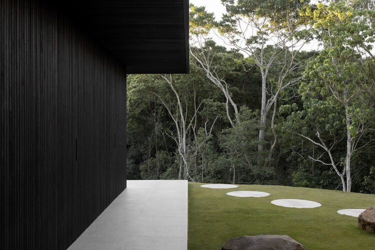 Whipbird House / Zerni - Экстерьерная фотография, Сад, Лес
