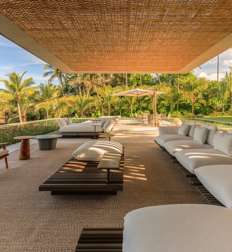 01 TVN House / Saraiva e Associados - Фотография интерьера, гостиная, стул, патио