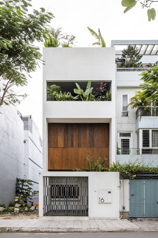R07 House / 23o5Studio - Фотография интерьера, окон, фасада