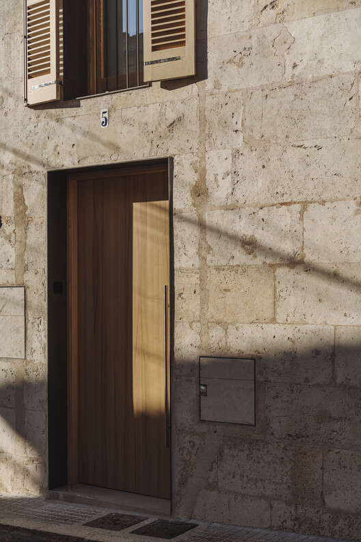 Casa Interstici / NØRA studio - Фотография интерьера, окон, дверей, фасадов