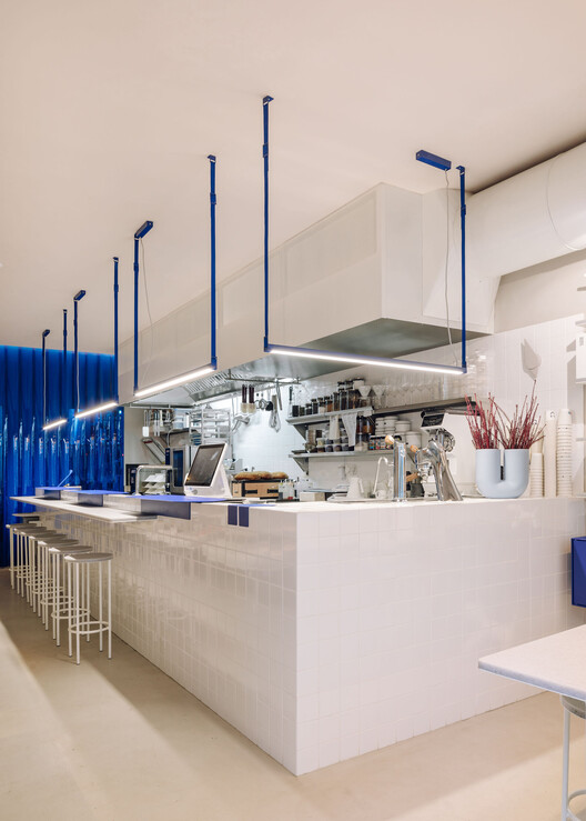 The Capsule Cafe / Atelier Réalité - Фотография интерьера, кухни