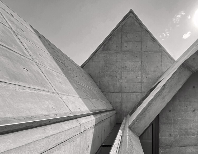 Дом Призмы / Matra Architects & Rurban Planners - Фотография интерьера