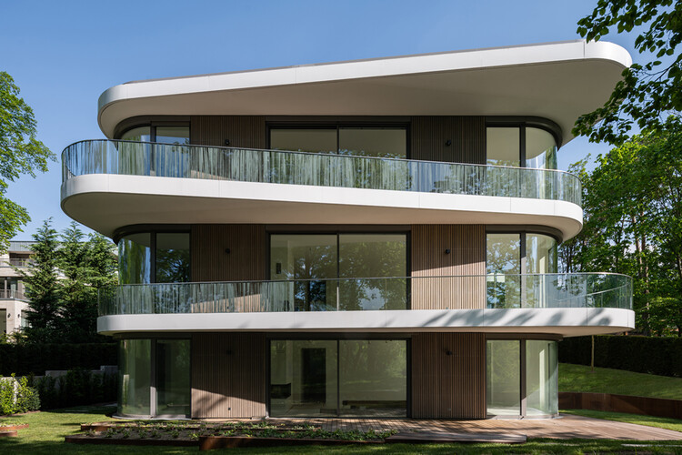 Жилой дом на Грибницзее / Tchoban Voss Architekten - фотография экстерьера, фасад, окна