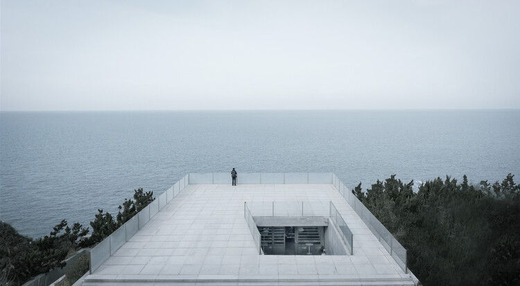 Cliff Café and Tower House / TAO - Trace Architecture Office - Экстерьерная фотография, побережье