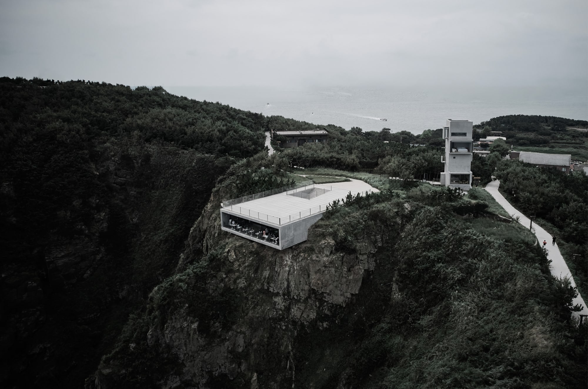 Cliff Café and Tower House / TAO - Trace Architecture Office