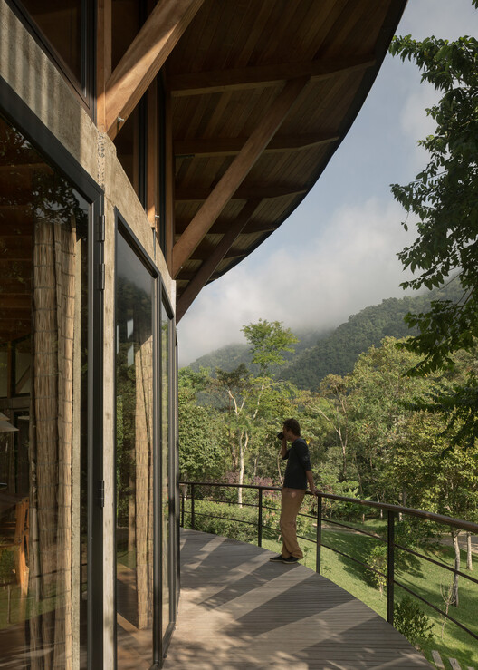 Дом в Бокайне / Ана Альтберг + Сезар Жордао - Фотография Экстерьера, Балка, Лес