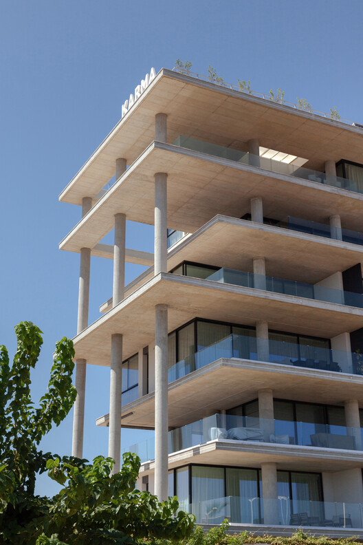 Eden Residences / Constantini Architects + ООО «ЭНАпросЭКАТО» - Фотография экстерьера, окна, фасад