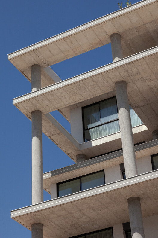 Eden Residences / Constantini Architects + ООО «ЭНАпросЭКАТО» - Фотография интерьера, фасада, колонны