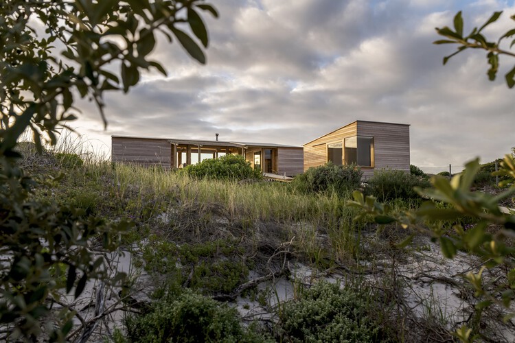 Dune House / KLG Architects – Фотография экстерьера, окна