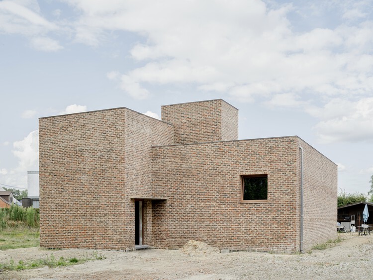 Patio House Vijver / BOT Architektuurcollectief - Фотография Экстерьера, Окна, Кирпич
