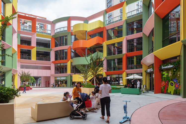 Шэньчжэньский женский и детский центр / MVRDV - фотография экстерьера, окна, фасад