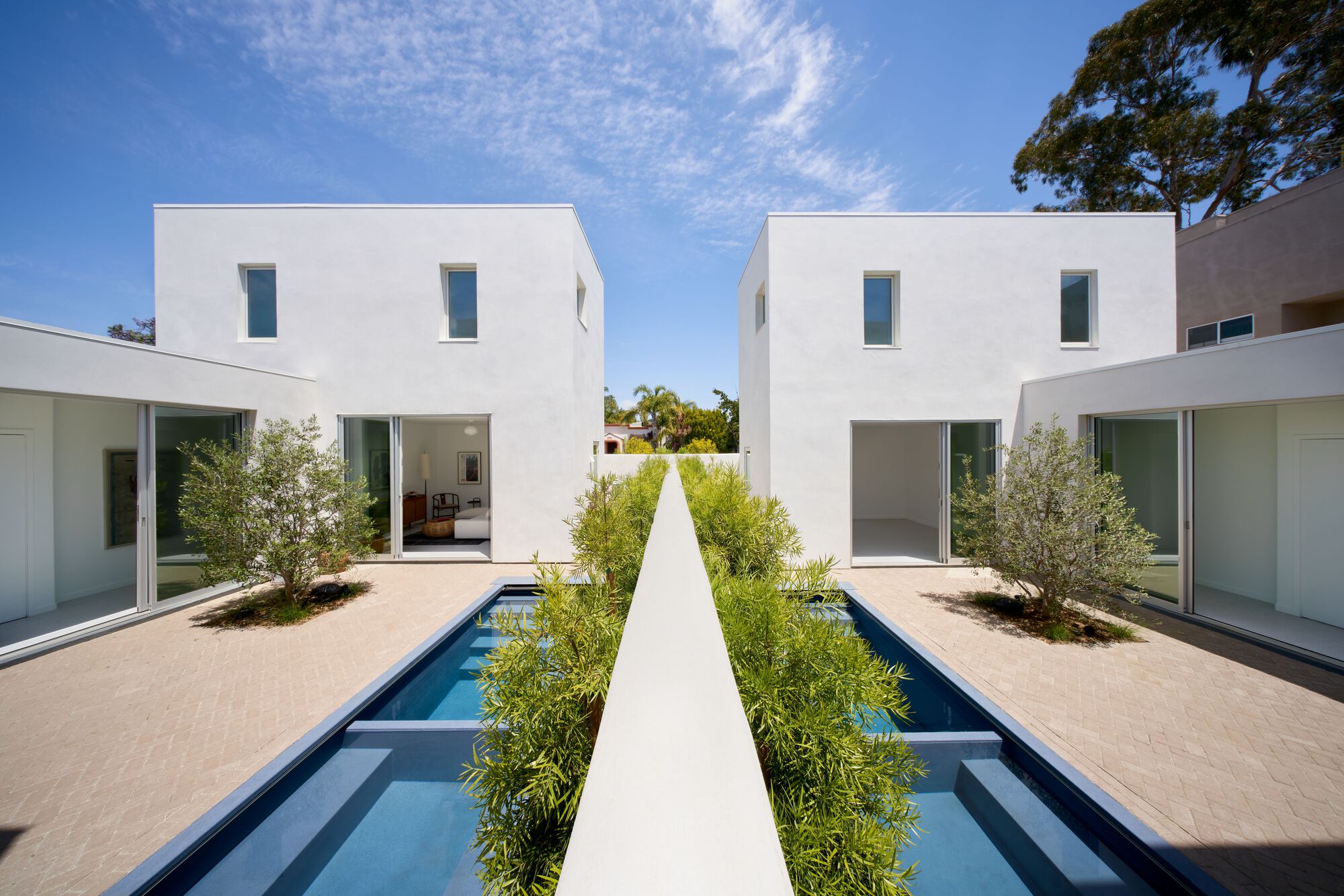 Дома во дворе Санта-Моники / Inaba Williams Architects