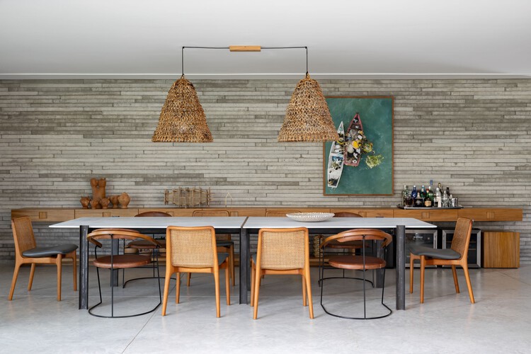 Guaxuma House / Angeli.Leão - Фотография интерьера, кухни, стола