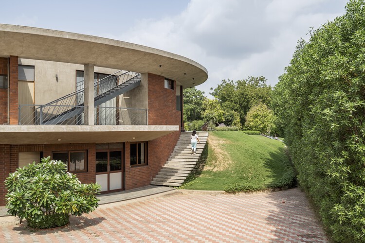 The Ring House / студия prAcademics - Экстерьерная фотография, фасад
