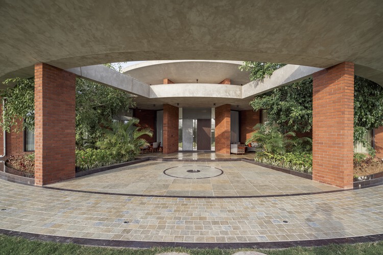 The Ring House / студия prAcademics - Экстерьерная фотография