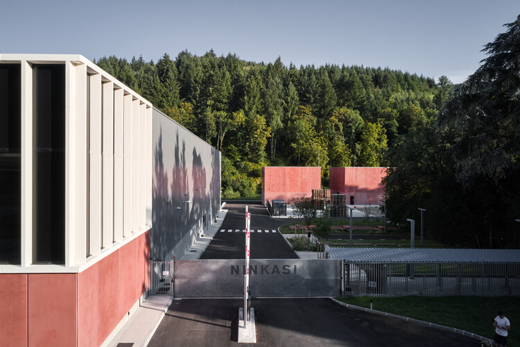 Ninkasi Factory / LFA, Ищу архитектуру - Фотография экстерьера, Окна