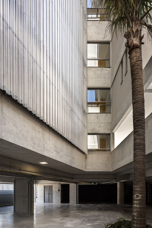 Muda Building Weefor / NNArq - Фотография интерьера, окон, фасада
