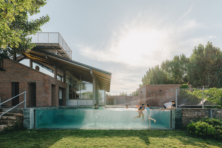 Ban Quan Zhi Ye B&B and Camp / DL Atelier - Фотография экстерьера, окна