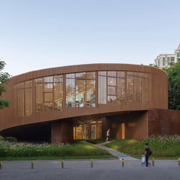 Библиотека Serpentine Bookhouse от Atelier Xi «разворачивается как картина на свитке»