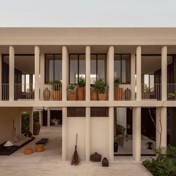 Casa Los Tigres — минималистская резиденция в Мексике.