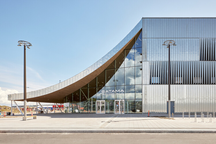 Центр мероприятий Сатама / ALA Architects – Фотография экстерьера
