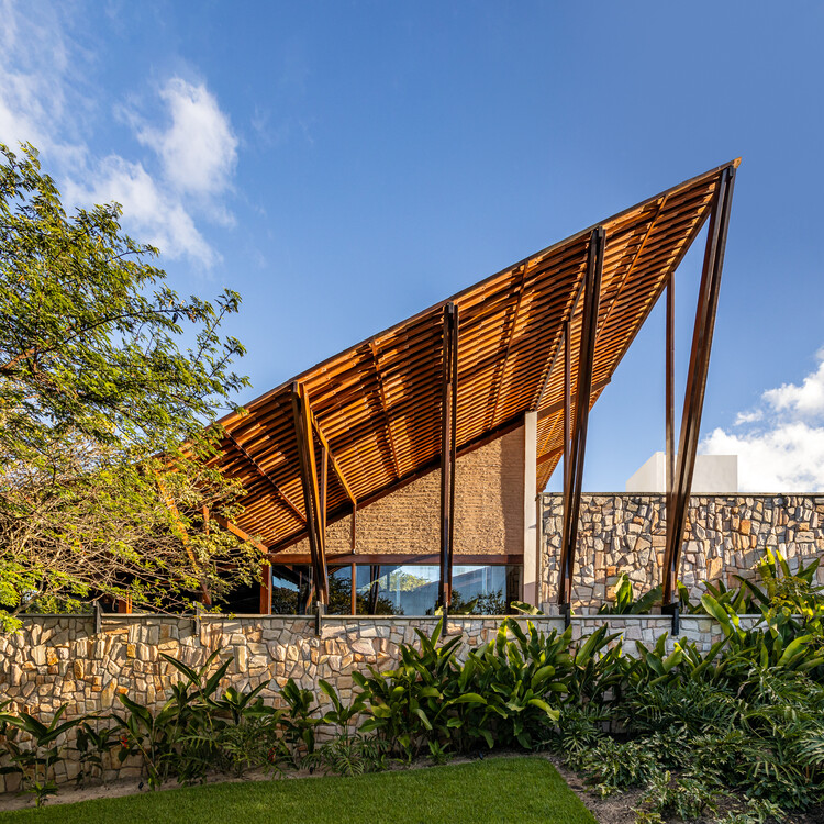 Discreet House / Jirau Arquitetura - Фотография экстерьера