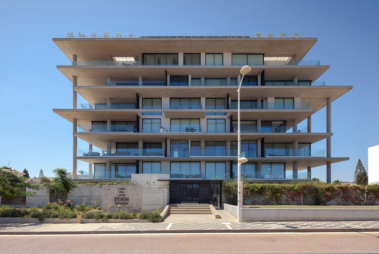 Eden Residences / Constantini Architects + ООО «ЭНАпросЭКАТО» - Экстерьерная фотография, фасад