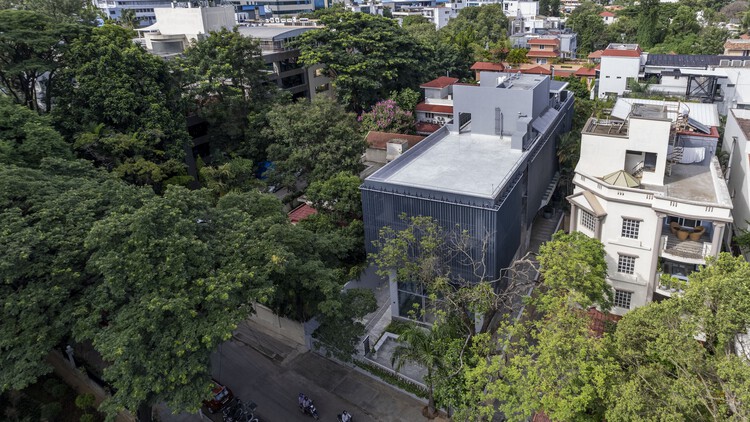 ICP Brunton Central / Mathew and Ghosh Architects — фотография экстерьера, окна