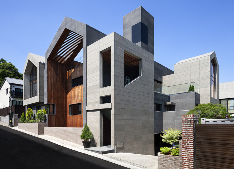 GREE Multi-Family Housing / Suum21 Architecture - Экстерьерная фотография, фасад, окна