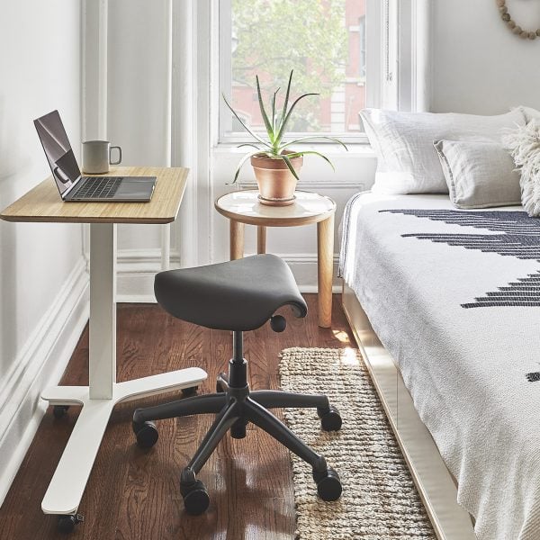 Стол Float Mini с регулируемой высотой от Humanscale