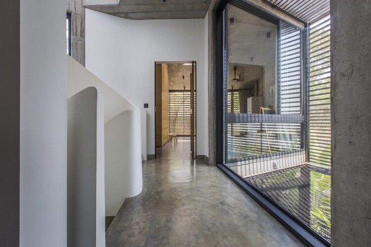 Anna + Mallesh Residence / Juiceshop Collective - Фотография интерьера, окна
