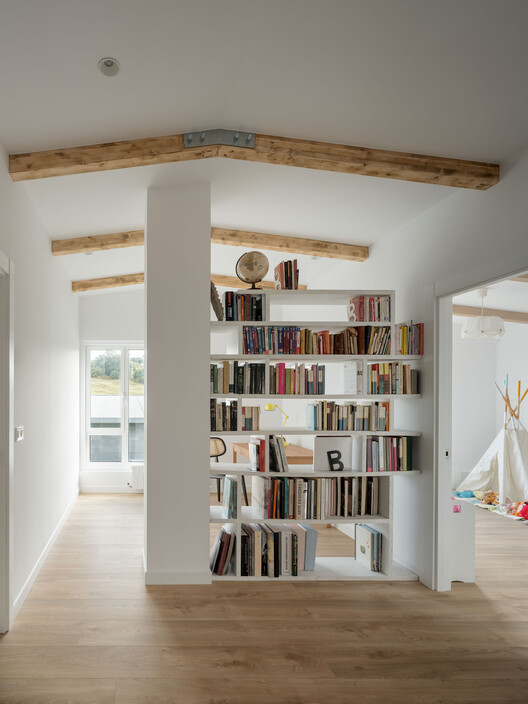 La Ferme Residence / Tenka Arkitektura - Фотография интерьера, шкаф, стеллажи