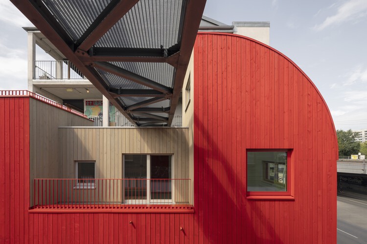 Haus 2+ / Office ParkScheerbarth - Фотография интерьера, окон, фасада