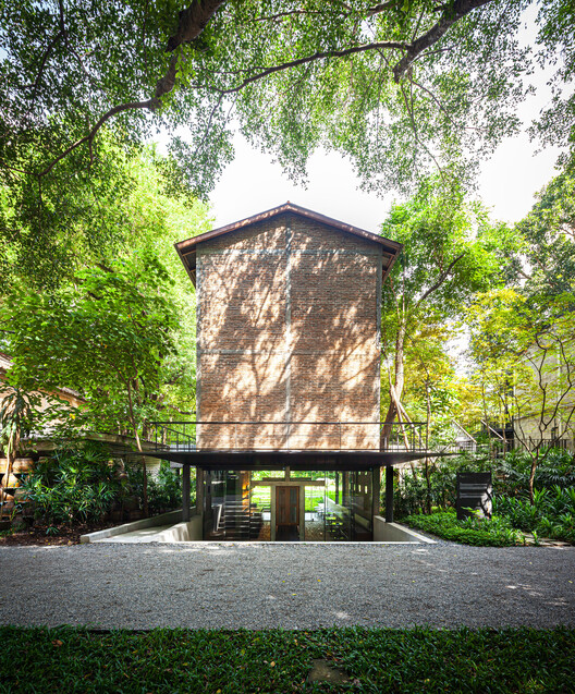 Kaomai Tea Barn / PAVA Architects – Экстерьерная фотография, Лес