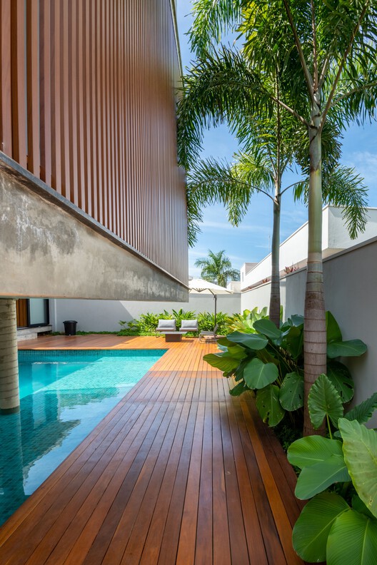 Дом с патио / Caio Persighini Arquitetura - Фотография интерьера