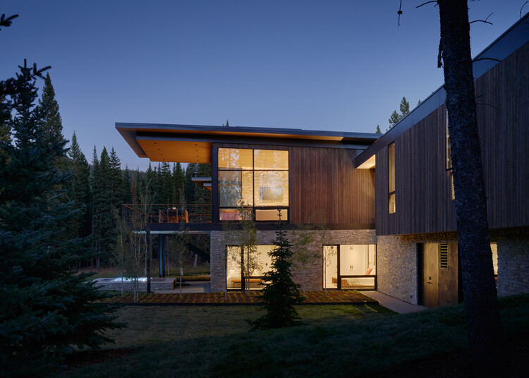 Basecamp Residence / CLB Architects — фотография экстерьера, окон, фасада