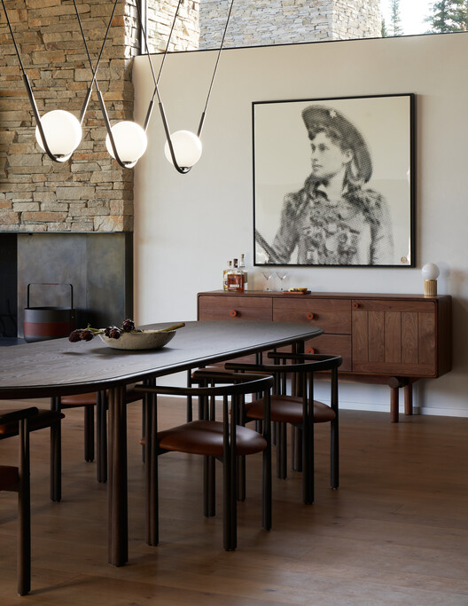 Basecamp Residence / CLB Architects — Фотография интерьера, столовая, стол