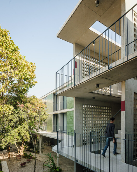 Здание Tico Indiana / Terra e Tuma Arquitetos Associados - Фотография экстерьера, фасад, окна, перила