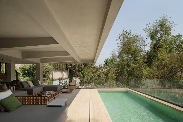 Madre House / Taller David Dana — фотография интерьера, гостиной, террасы