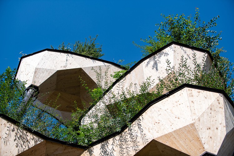 Установка Semiramis / Исследования Грамазио Колера + ETH Zürich + Müller Illien Landschaftsarchitekten + Timbatec Timber Construction Engineers Швейцария + Urban Assets Zug AG - Экстерьерная фотография