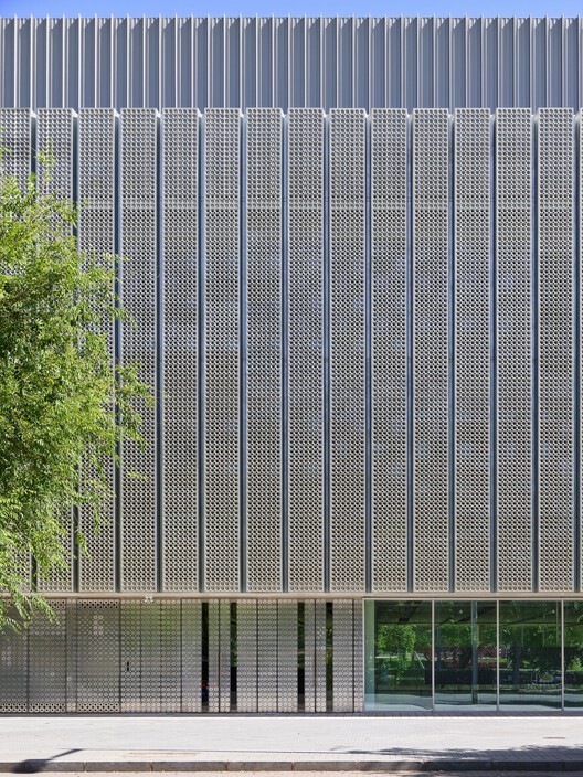 Публичная библиотека Кордовы / Paredes Pedrosa Arquitectos - Фотография экстерьера, фасад
