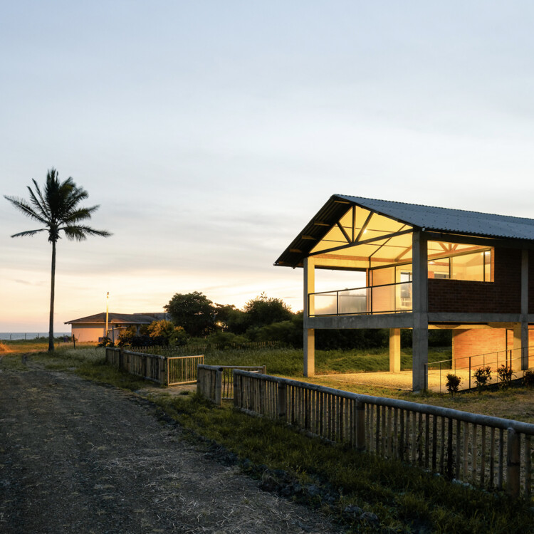 Дом Лос Апосентос / Bernardo Bustamante Arquitectos - Фотография Экстерьера, Окна