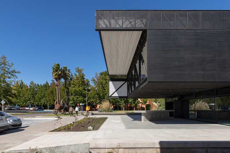 Учебный центр Campus Los Niches / Carreño Sartori Arquitectos - Экстерьерная фотография, фасад