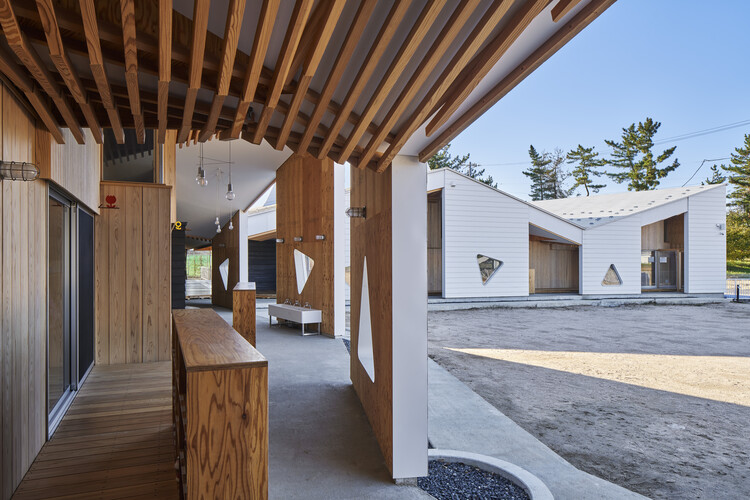 Детский сад YNS Ямайкараси / Takeru Shoji Architects - Фотография интерьера, фасад, балка