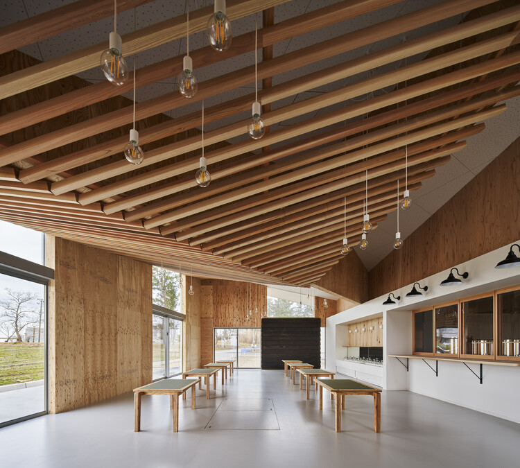 Детский сад YNS Ямайкараси / Takeru Shoji Architects — Фотография интерьера, балка