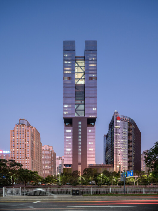 Essence Financial Securities / Rocco Design Architects Associates - Экстерьерная фотография, городской пейзаж, фасад