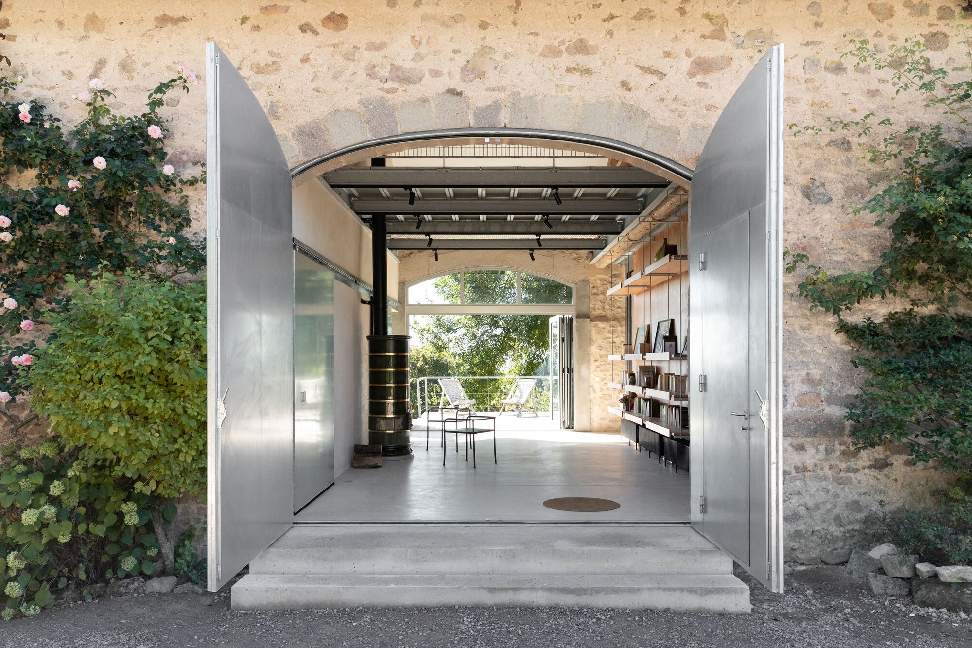 Maison Saint Leger / minuit Architects
