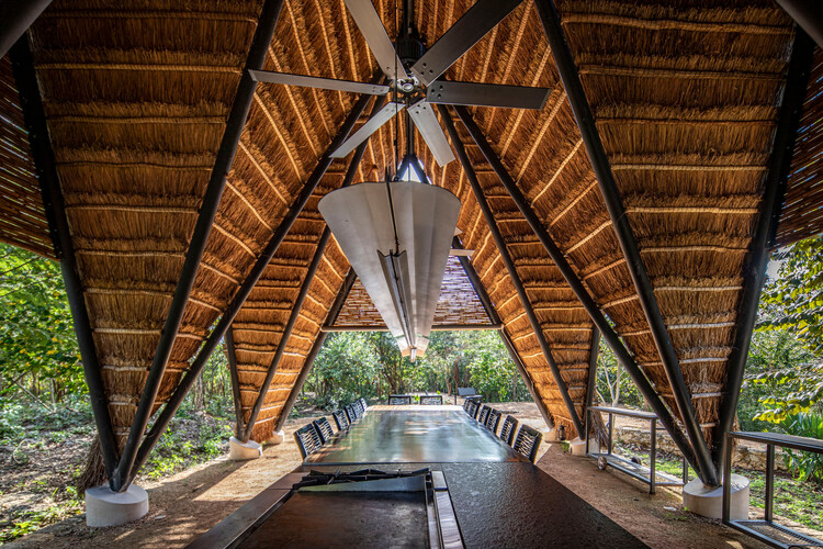 CY Country Houses / reyesrios+larraín arquitectos - Фотография интерьера, балка