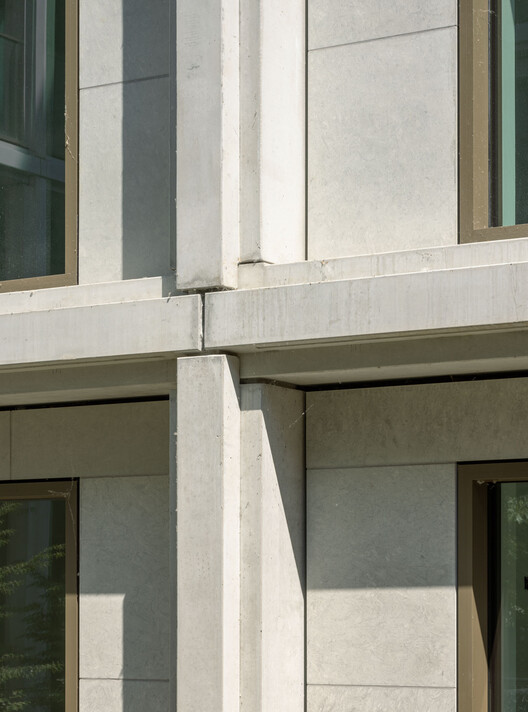 Waterzicht Apartments / Ателье Kempe Thill + BUUR + городская платформа + evr-Architecten - Фотография интерьера, окна, фасад, колонна